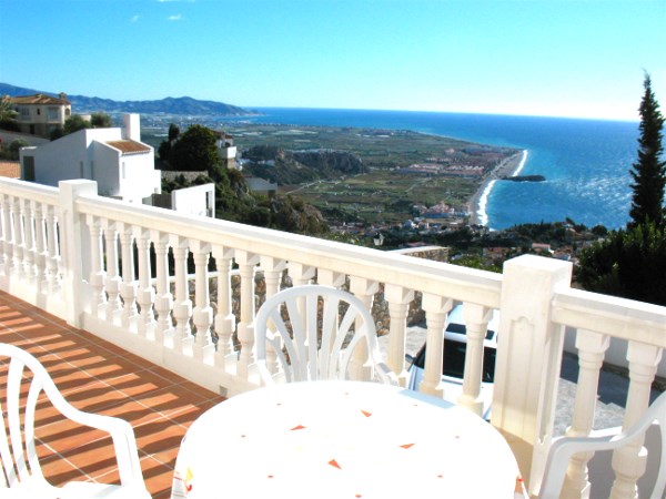 Villa Almendros in Salobrena hat einen tollen Meerblick