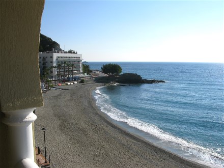 In der kleinen Bucht Playa Cotobro liegen die Appartements direkt am Strand
